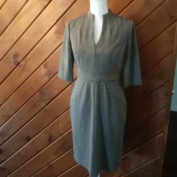 Adrianna Papell Dresses & Skirts - ADRIANNA PAPELL DRESS!!